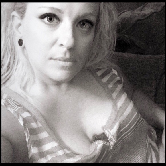 Meet your Posher, Sarah - Posh Ambassador - Picture 1 of 1